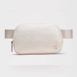 lululemon Everywhere Belt Bag 1L